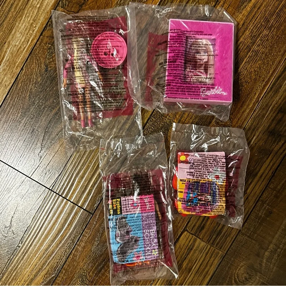 NWT 2002 Barbie McDonalds Happy Meal Toys New in Pkg Sealed‎ (lot of 4)